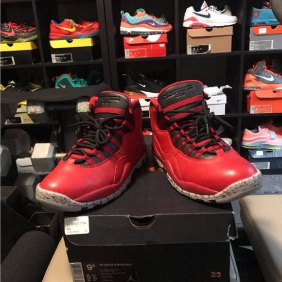 Jordan 10 Bulls over Broadway size 9.5 - Picture 2 of 4